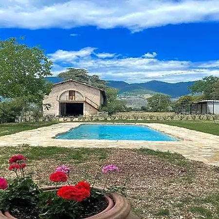 Exclusive Pool-open Year-spoleto Biofarm-slps 8-village Shops, Bar1 Km Hotel Spoleto